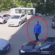 В Оренбурге мужчина ограбил девушку-педагога во время уличного урока рисования 