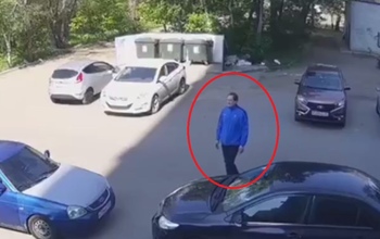 В Оренбурге мужчина ограбил девушку-педагога во время уличного урока рисования 