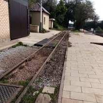 Пока губернатор Оренбуржья зачитывал доклад, на набережной Урала суетились коммунальщики