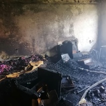 Оренбурженке, потерявшей во время пожара мужа и всё имущество, требуется помощь