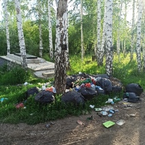 В Оренбурге территория мемориала репрессированным превращается в свалку