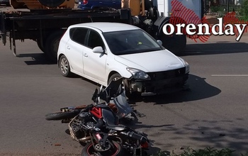 В Оренбурге автоледи за рулём 