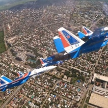 Пока оренбуржцы записывали на видео «Русских витязей», они снимали город