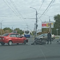 В Оренбурге за смерть мотоциклиста автоледи лишили свободы, но приговор отсрочен на несколько лет (18+)