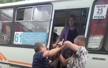 В Оренбурге пьяный пассажир устроил переполох в автобусе