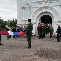 В Сорочинске предали земле тело погибшего на Украине Ивана Корниенкова