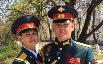 У погибшего на Украине бойца «Вежливых людей» из Оренбуржья жена - солист военного оркестра