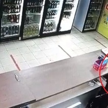 Притворился спящим: в Оренбурге рецидивист осужден за кражу денег из магазина