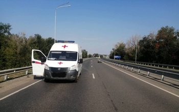 Под Оренбургом столкнулись скорая и мотоцикл