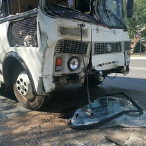 В Оренбурге столкнулись два пассажирских автобуса, пострадали пять человек
