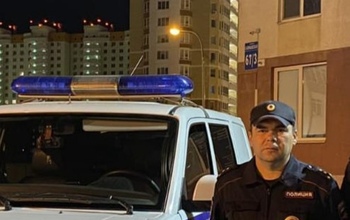 В Оренбургском районе полицейский спас пожилую женщину