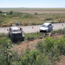 Под Гаем дорогу не поделили Kia и Renault, пострадал 85-летний пассажир