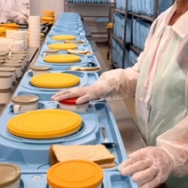 Еду для пациентов инфекционной больницы в Ивановку везут из центра Оренбурга