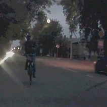 В Бузулуке велосипедист помял автомобиль и скрылся с места ДТП