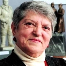 В Оренбурге прощаются с известным скульптором Надеждой Петиной