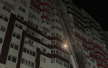 В Оренбурге ночью горела многоэтажка