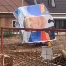 В Оренбурге баннер с портретом Героя России оказался на стройке