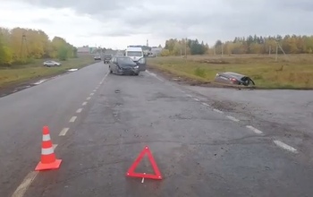 В Оренбуржье две легковушки столкнулись лоб в лоб, есть пострадавшие