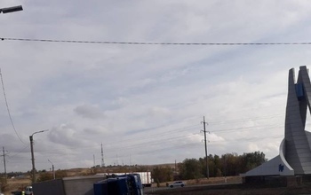 В Орске у стелы 
