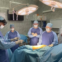 Оренбургские травматологи-ортопеды показали видео операции с применением виртуальной реальности