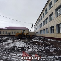 В Саракташе родители возмущены тем, как закатали в асфальт школьный двор