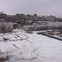Удастся ли оренбуржцам покататься на катке на пл. Ленина, или лёд опять растает