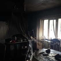 В Орске на пожаре в жилом доме погиб пожилой мужчина (18+)