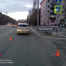 У сбитой на переходе в Новотроицке женщины диагностировали переломы рук