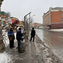 В Оренбурге начали огораживать исторический Дом пяти ангелов