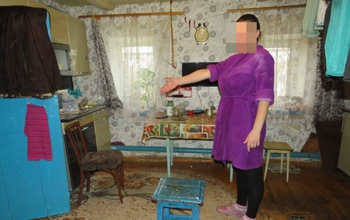 В Матвеевском районе  женщина убила собутыльника табуреткой 