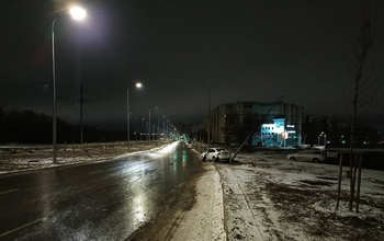 В Оренбурге на проезде Северном 19-летняя автоледи протаранила столб