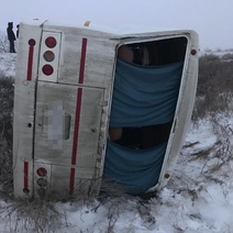 В Новоорском районе в кювет опрокинулся ПАЗ с работниками ЗАО «ОРМЕТ»