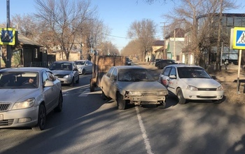 В Оренбурге на улице Пролетарской под колёса ВАЗа попал 14-летний школьник