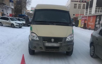 В Медногорске под колёса инкассаторского фургона попала женщина
