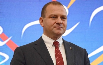 Отдохнувший после отпуска мэр Оренбурга вернулся на работу