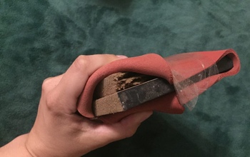 Оренбуржец вместо телефона получил из Гонконга деревянные бруски