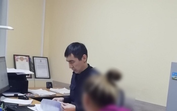 В Оренбурге женщина решила конфликт ударом ножа (18+)
