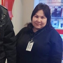 Сотрудница МТС остановила пенсионера, который продал квартиру и хотел перевести деньги мошенникам