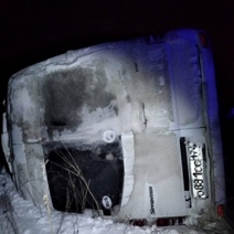 В Оренбургской области опрокинулся маршрутный автобус: в салоне было 14 человек