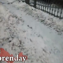 Пешеходную часть на путепроводах в Оренбурге никто не чистит?