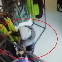 В Оренбурге 35-летняя женщина вынесла из магазина одежду на 23 000 рублей