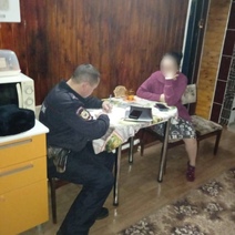 В Акбулакском районе отец пытался задушить свою дочь