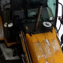 В Медногорске водитель трактора прикарманил чужое портмоне