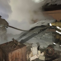 В Новотроицке толпой спасли от огня 