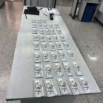 В аэропорту Оренбурга выявлен мужчина, собиравшийся вывезти 38 000 долларов США