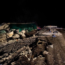 Дальнобойщик из Оренбургской области попал в жёсткое ДТП с четырьмя фурами