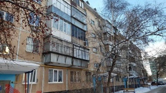 Оренбуржцам выдают предписания о демонтаже остекления балконов и сплит-систем
