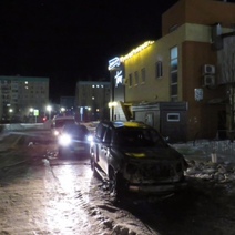 В Оренбурге неизвестный поджигатель уничтожил автомобиль 