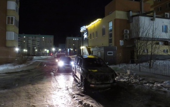 В Оренбурге неизвестный поджигатель уничтожил автомобиль 