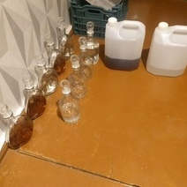 В Соль-Илецке жена умершего от суррогата мужчины требует у сбытчика 5 000 000 рублей (18+)